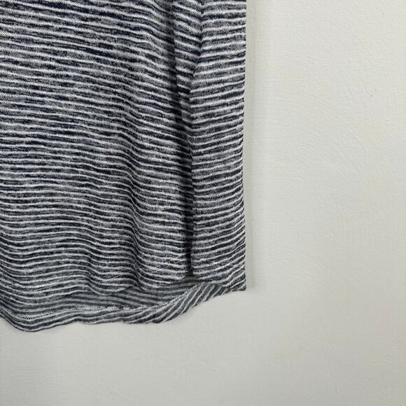 Athleta Breezy Tank in Navy Stripe Sleeveless - Picture 3 of 8